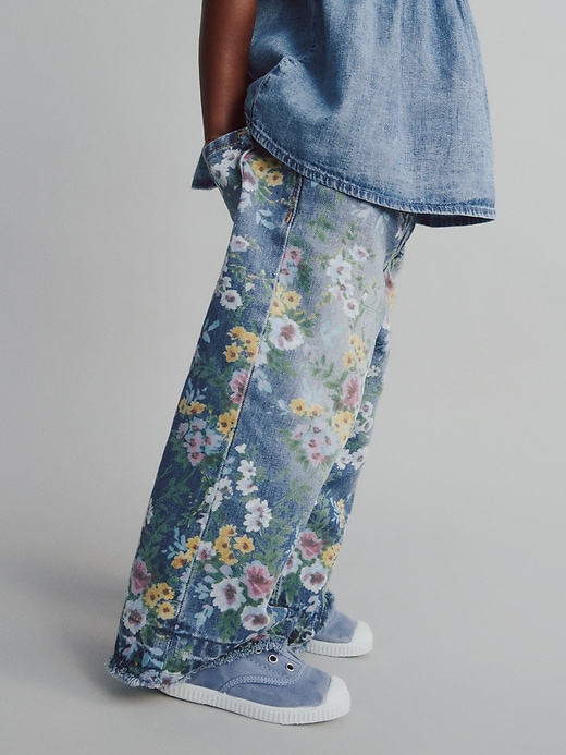 jeans larghi a fiori per neonati e bambini