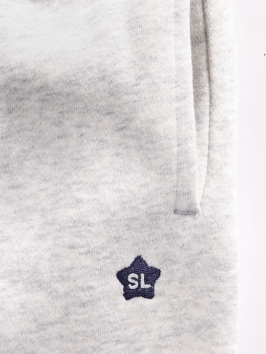 pantaloni da jogging gap × sandy liang per neonati e bambini piccoli vintagesoft logo
