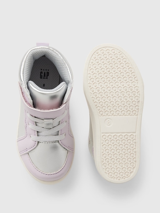 sneakers alte metallizzate per neonati e bambini piccoli