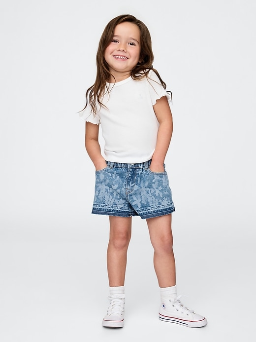 pantaloncini in denim con volant per neonati e bambini