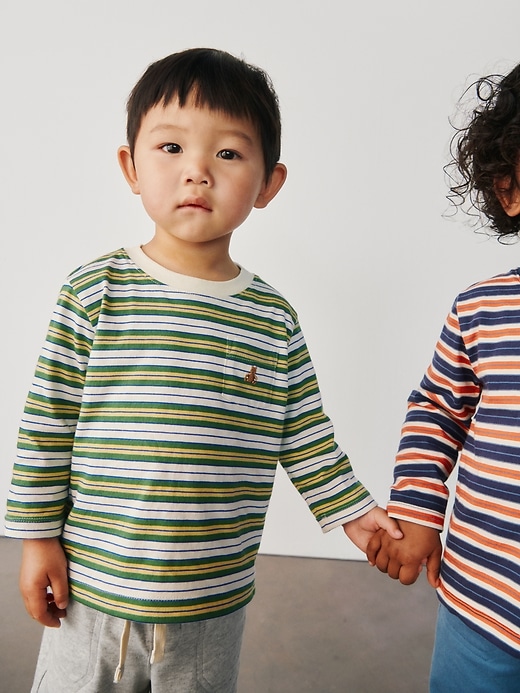 maglietta con tasca abbinabile per neonati e bambini piccoli