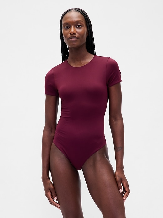 body t-shirt secondskin