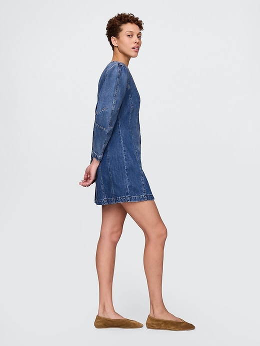 mini abito in denim con maniche a botte