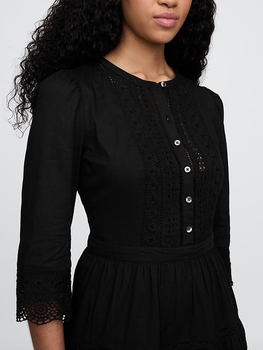 mini abito con pizzo