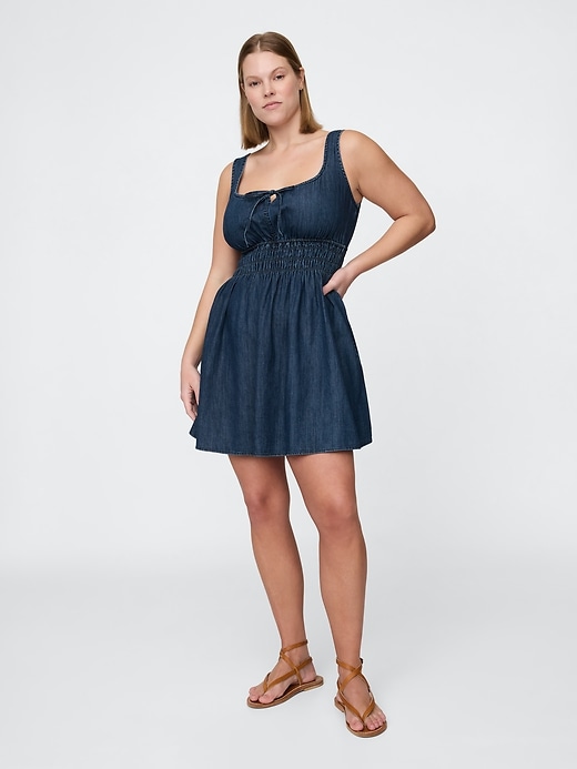 miniabito in denim con vita arricciata e nodo sul davanti