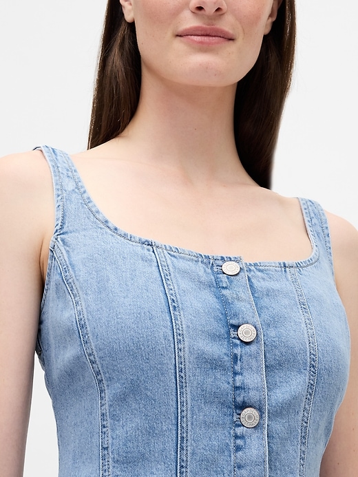 abito lungo in denim con bottoni sul davanti e cuciture