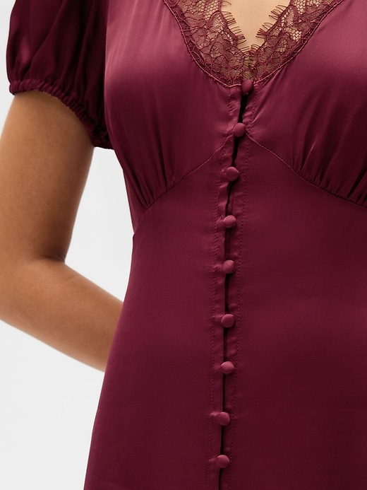 mini abito con scollo a v e pizzo satinato
