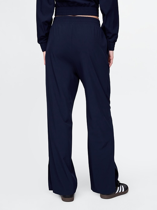 pantaloni gapfit tech a vita alta con orlo diviso