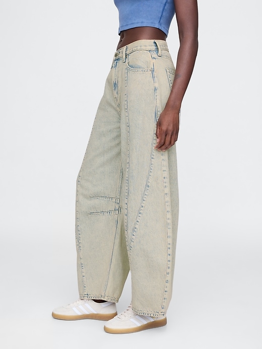 jeans a ferro di cavallo a vita alta