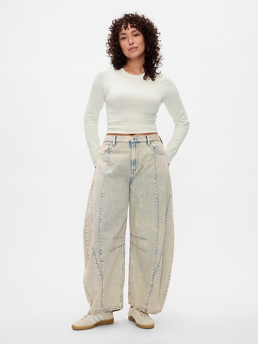 jeans a ferro di cavallo a vita alta