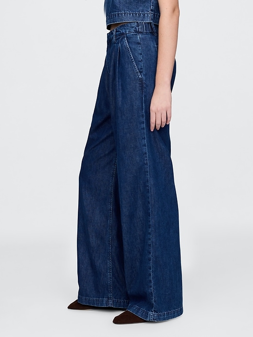 pantaloni plissettati in denim ultra morbido a vita alta 365