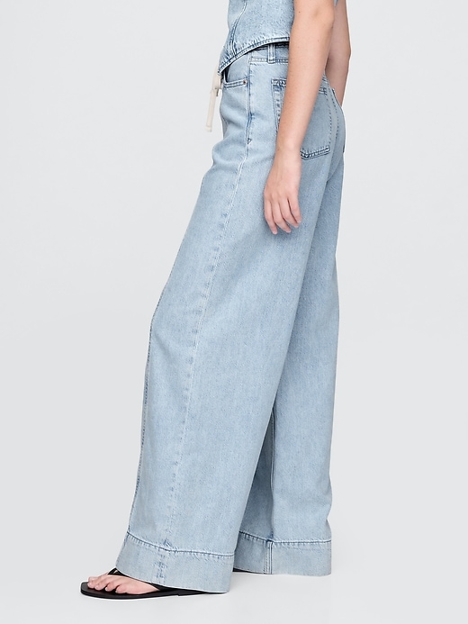 pantaloni larghi in denim ultra morbido a vita media