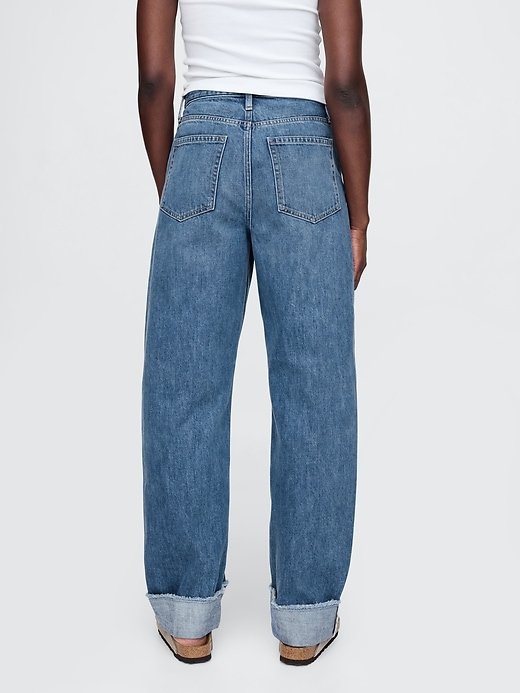 jeans a vita alta con risvolto