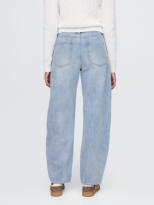 jeans a vita alta con cuciture