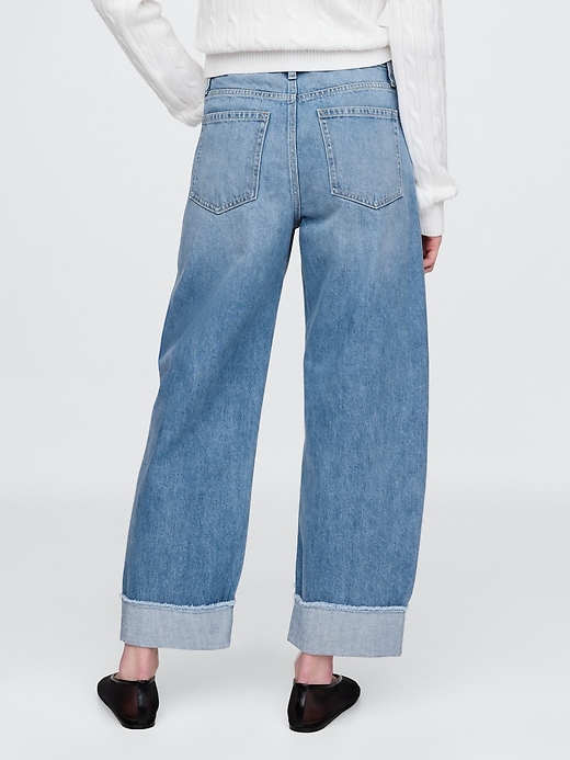 jeans a vita alta con risvolto