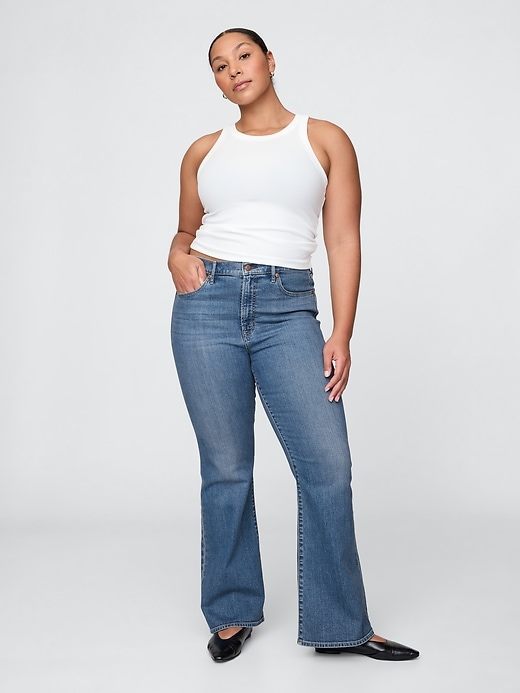 jeans a zampa anni 70 a vita alta
