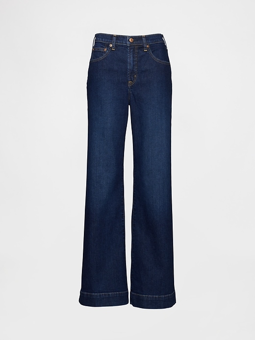 jeans a zampa rilassati a vita alta