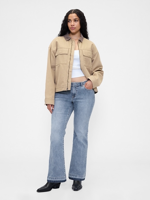 jeans lunghi e attillati a vita bassa
