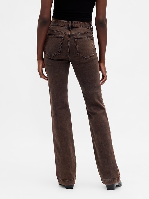 jeans lunghi e attillati a vita bassa