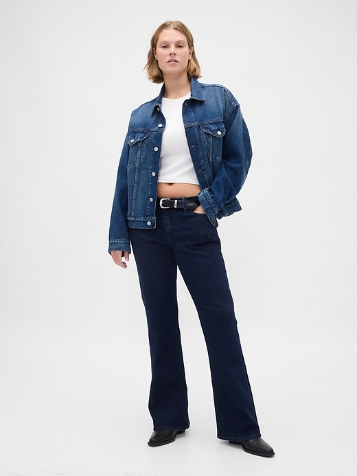 jeans lunghi e attillati a vita bassa