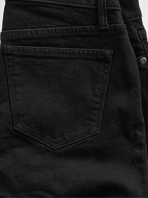jeans lunghi e attillati a vita bassa