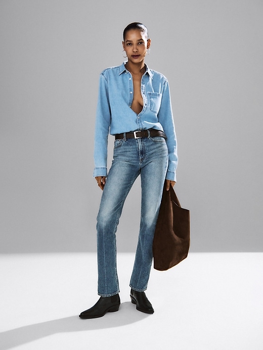 jeans lunghi e attillati a vita bassa