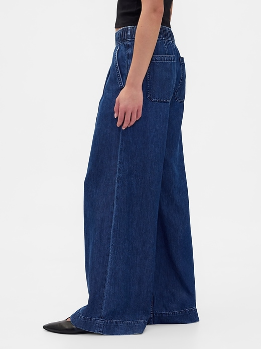 jeans larghi plissettati ultra morbidi a vita media