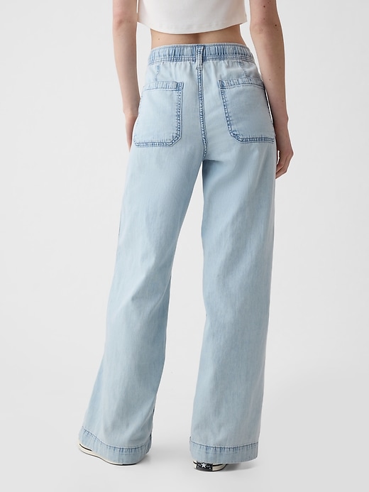 pantaloni a gamba larga in denim