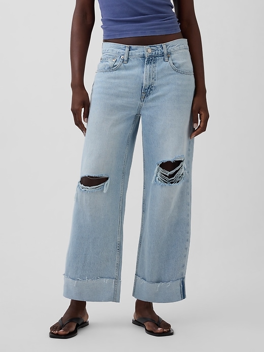 jeans crop rilassati con risvolto basso