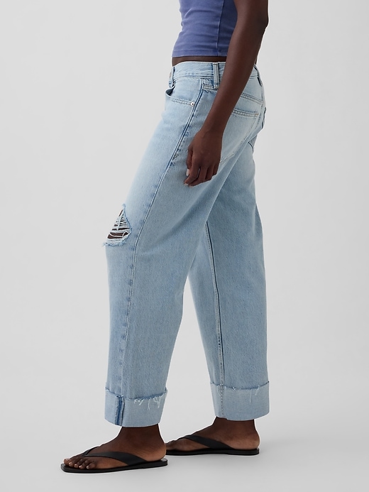 jeans crop rilassati con risvolto basso