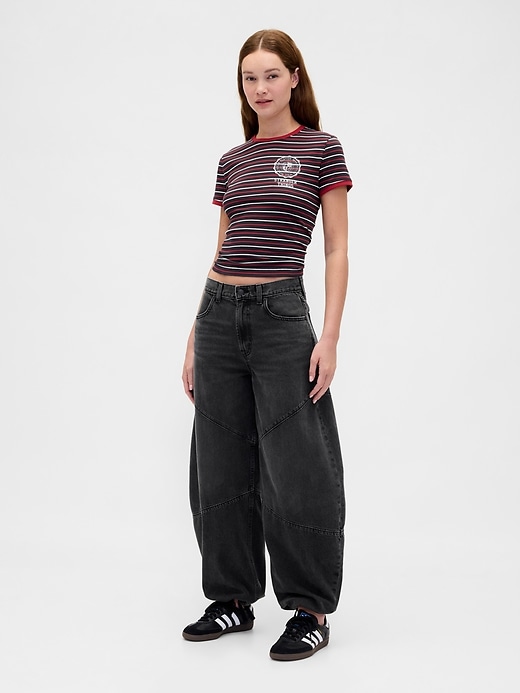 jeans a ferro di cavallo con cuciture a vita alta di stranger things