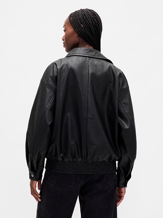 giacca in pelle vegana oversize