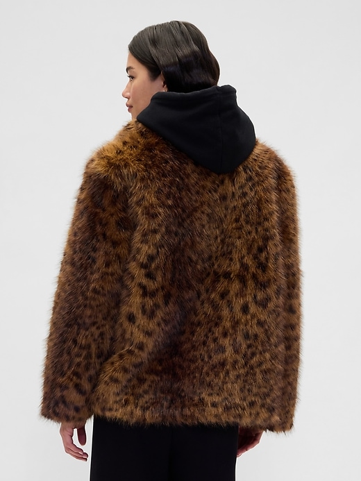 cappotto in pelliccia sintetica leopardata