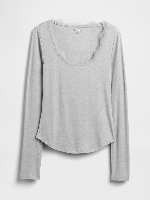 top pigiama con mini coste e pizzo