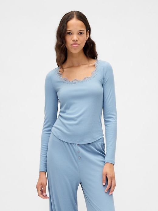 top pigiama con mini coste e pizzo