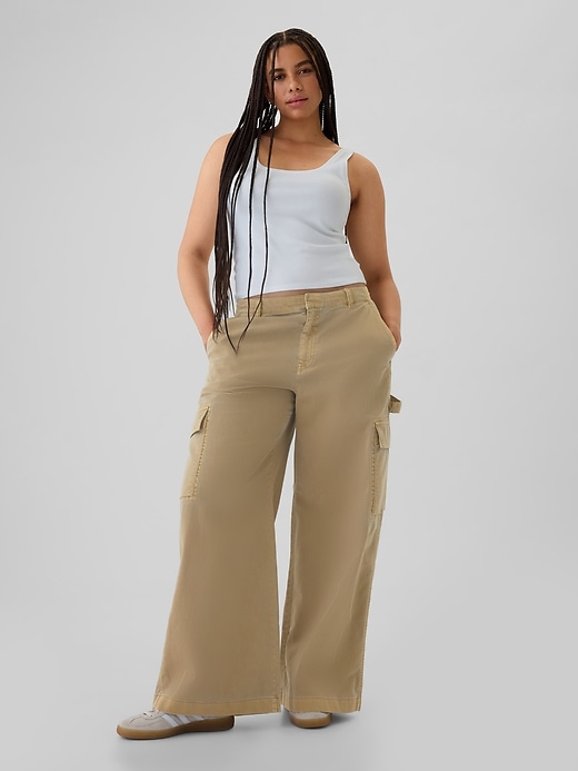 pantaloni cargo larghi color cachi a vita media