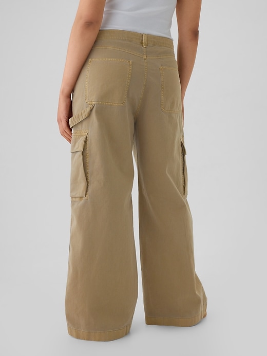 pantaloni cargo larghi color cachi a vita media