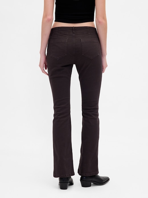 pantaloni lunghi e attillati in twill a vita bassa