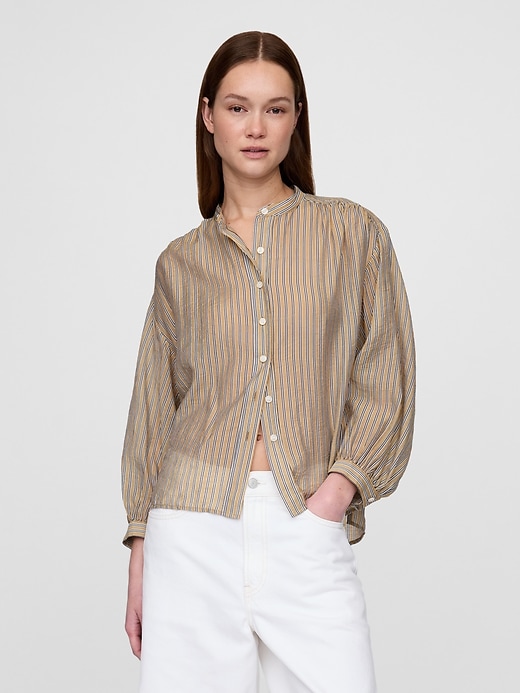 camicia trasparente con bottoni sul davanti