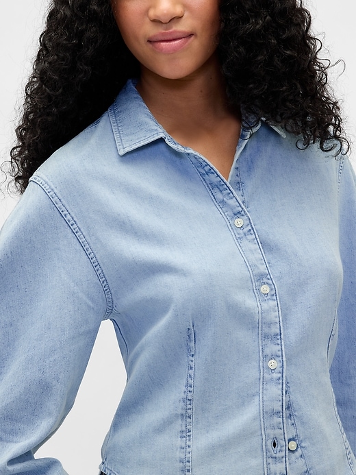 camicia in denim con maniche a palloncino