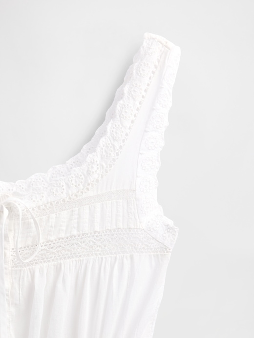 top peplo con pizzo