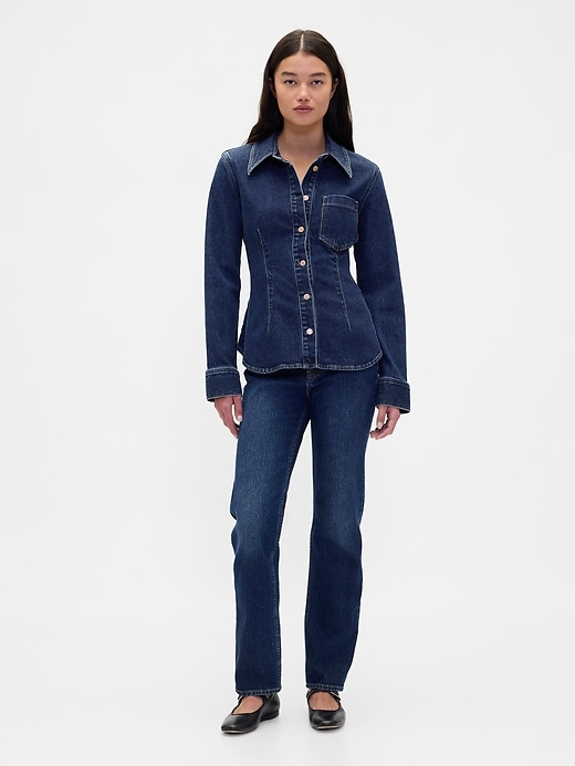 camicia in denim con cuciture strette