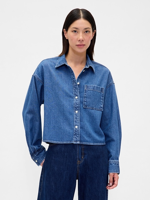 camicia corta oversize con orlo dritto in denim ultra morbido