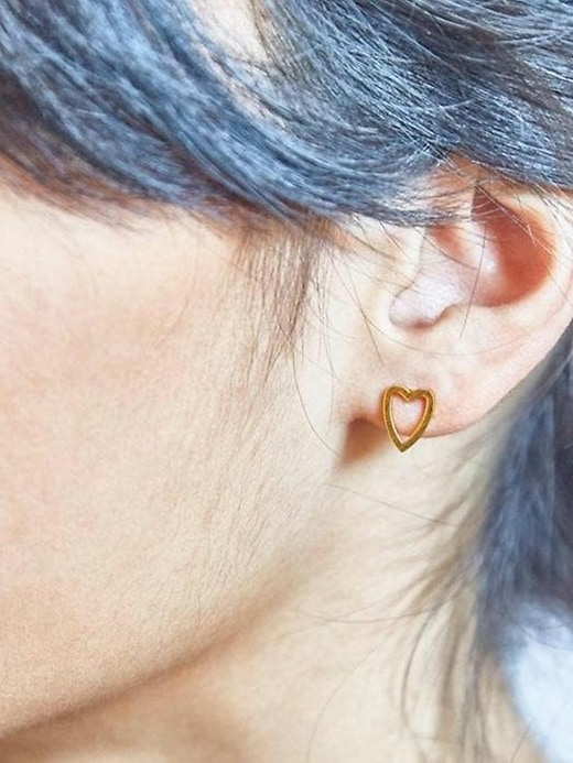 orecchini a bottone con contorno a cuore in oro admiral row
