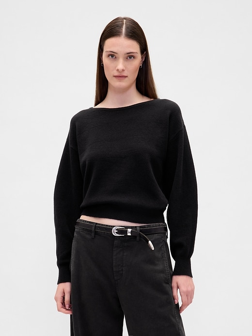 maglione corto elasticizzato con maniche a lanterna cashsoft