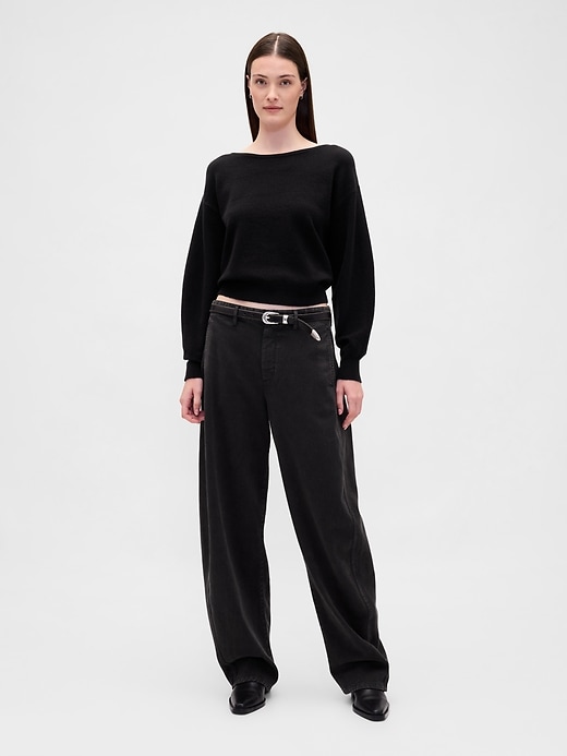 maglione corto elasticizzato con maniche a lanterna cashsoft
