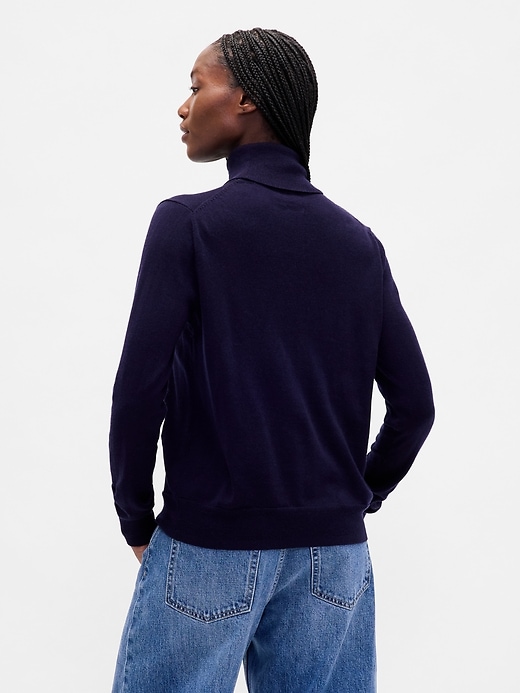 maglione a collo alto in lana merino al 100