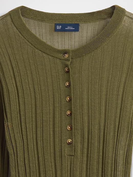 maglione henley a coste trasparenti