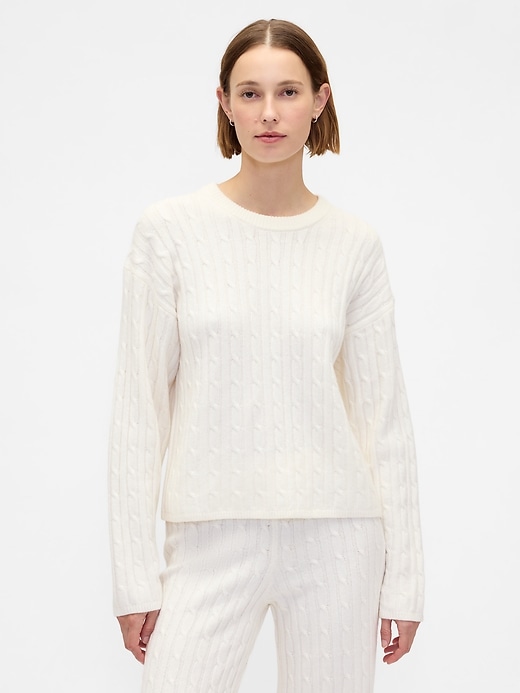 maglione girocollo in maglia a trecce cashsoft
