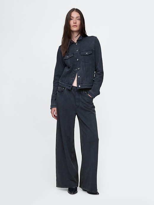 jeans larghi e pesanti della tuta